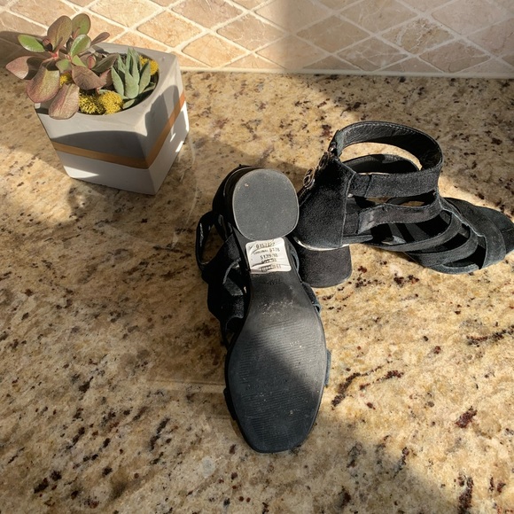 Women’s The Wishbone Collection Heels - Black Strap Suede Heels - Picture 5 of 6